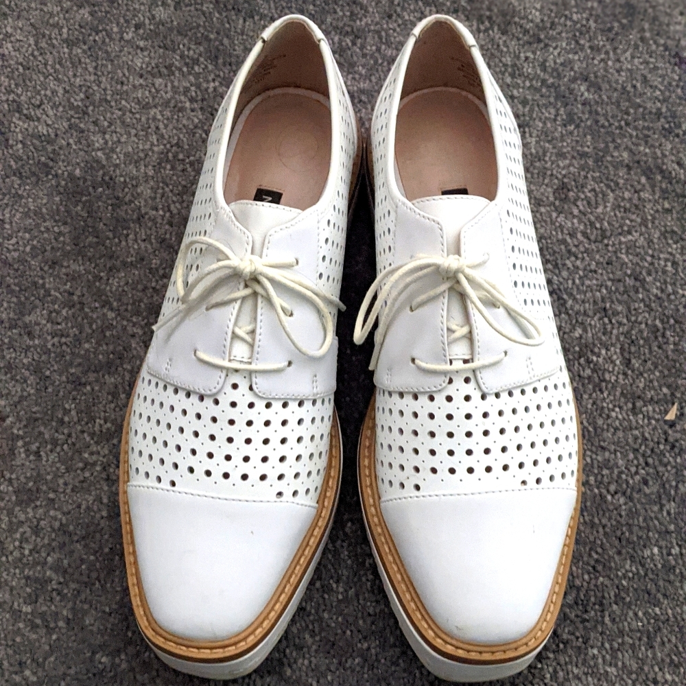 Nine West laser cut platform oxford